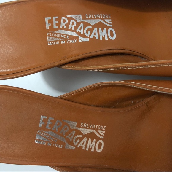 Vintage Salvatore Ferragamo slip-on Italian mules - Picture 5 of 10
